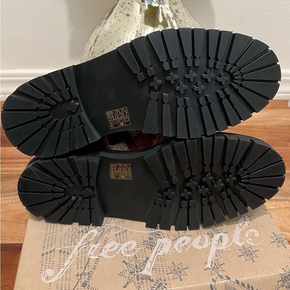 New In Box- Free People- Chelsea Tate Boot- Mulberry Mix- Size 8.5 - Picture 12 of 15